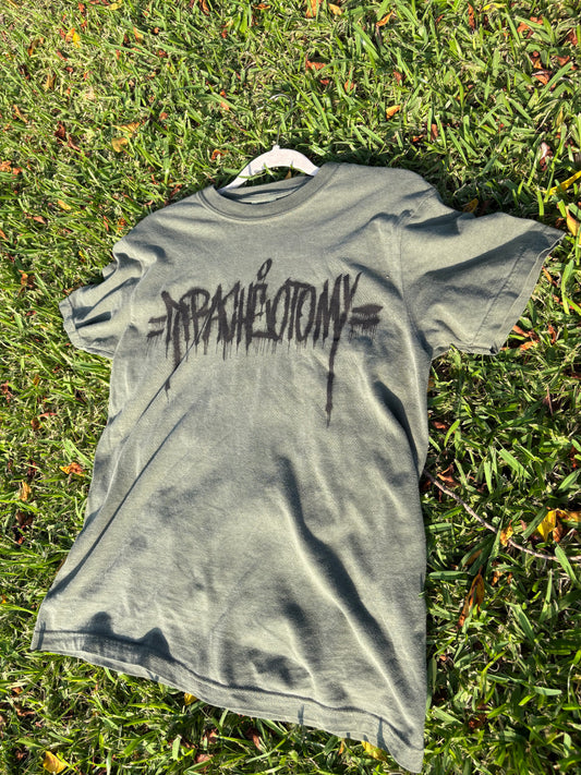 CAMO GREEN GRAFFITI TEE